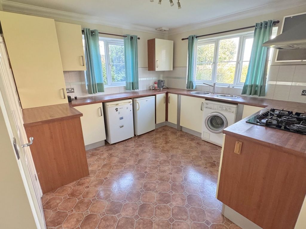 Property photo 3 of 22