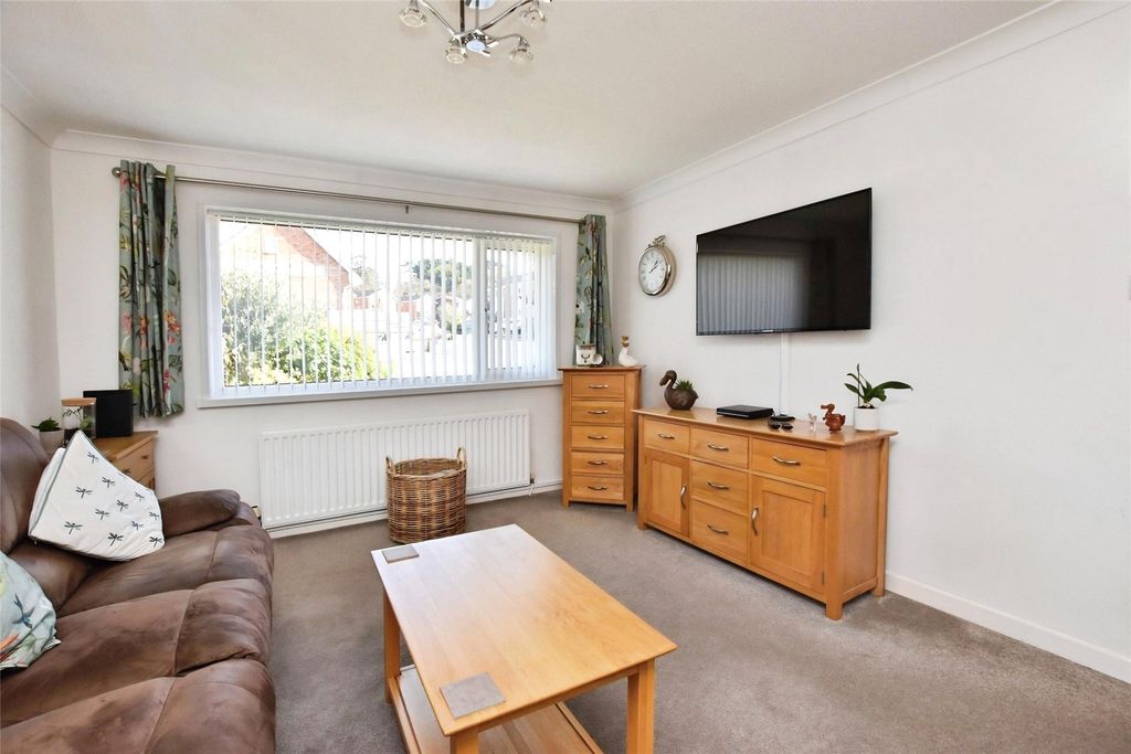 Property photo 2 of 17 Living Room