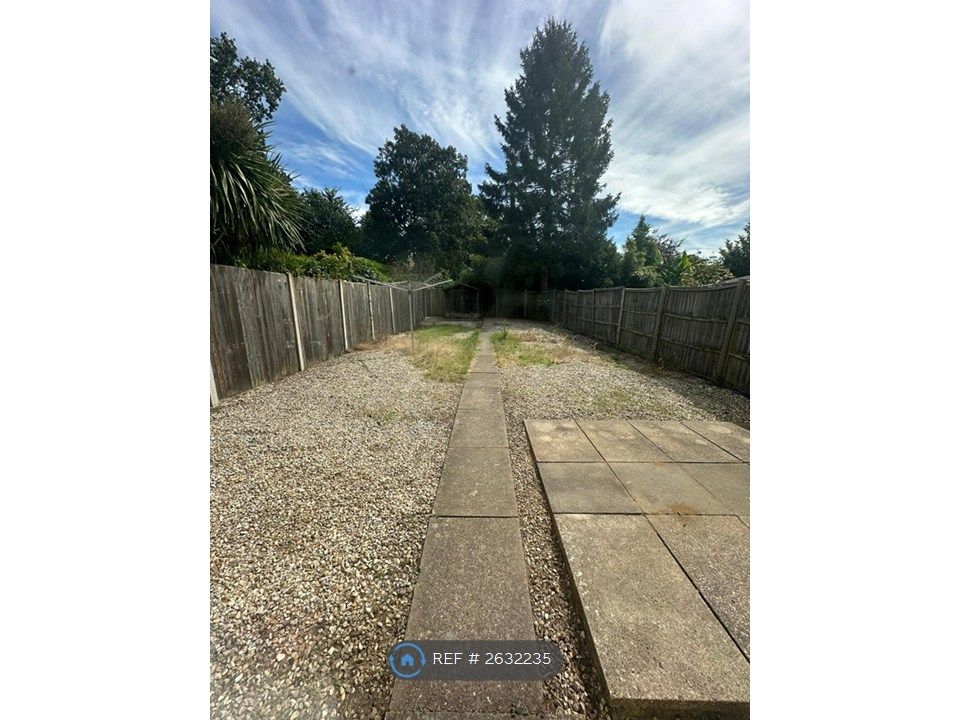 Property photo 3 of 7 Garden