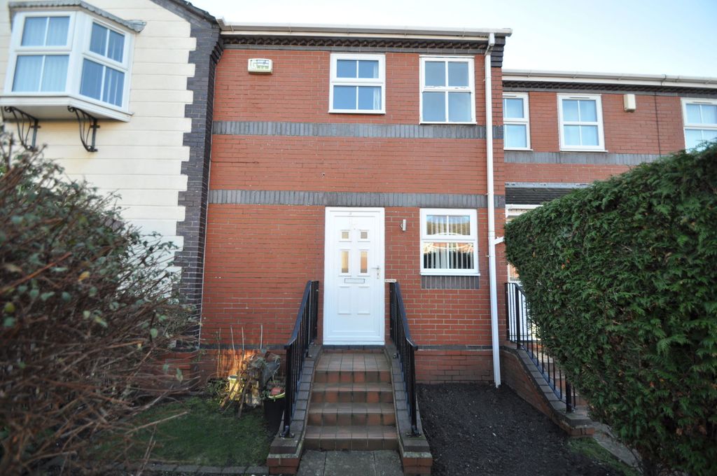 Property photo 2 of 10