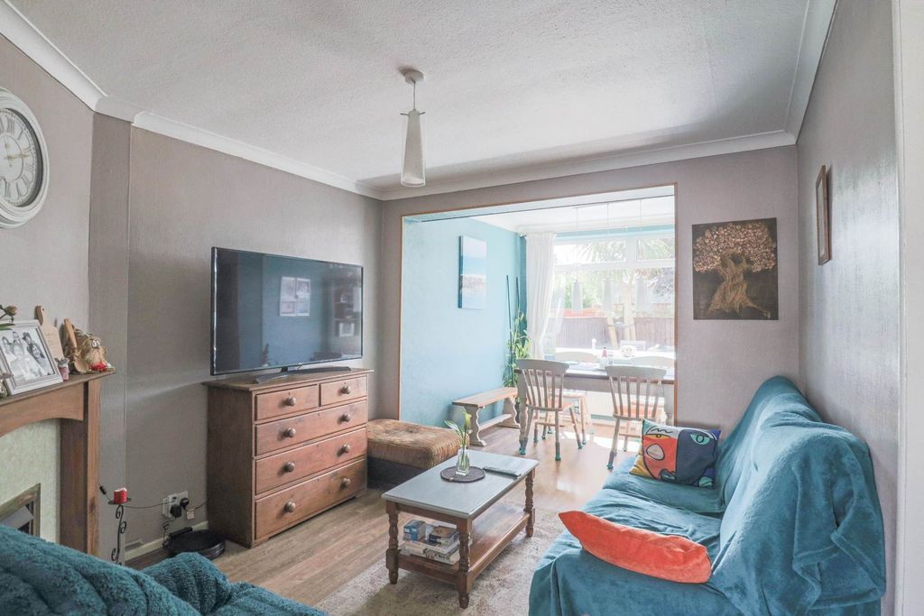 Property photo 3 of 22