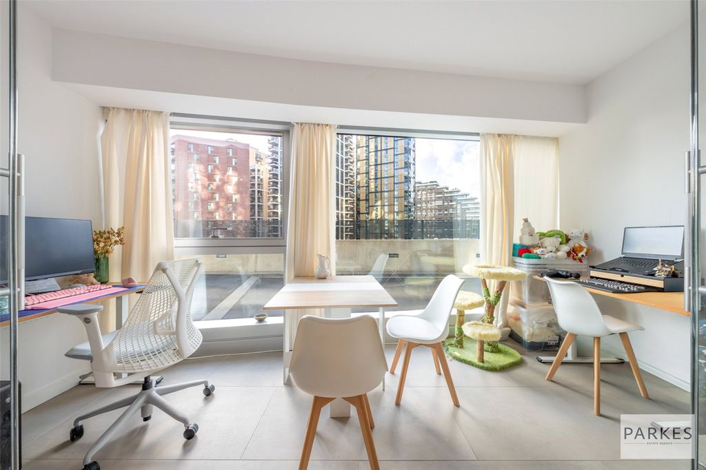 Property photo 3 of 15 Picture No. 16