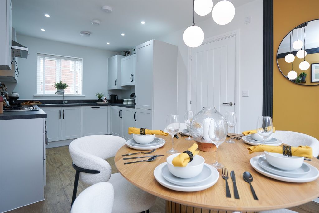 Property photo 2 of 21