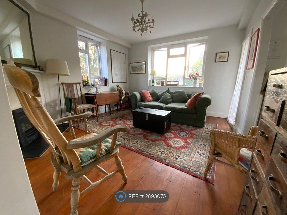 Property photo 3 of 23