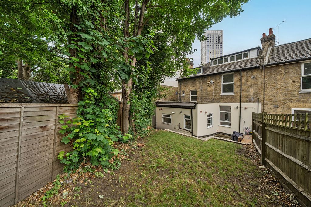 Property photo 3 of 13 1471172-12-6A2A77...