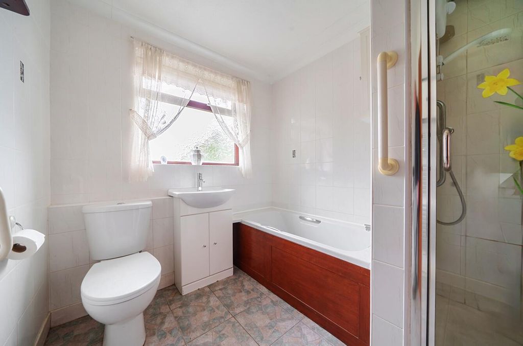 Property photo 3 of 22