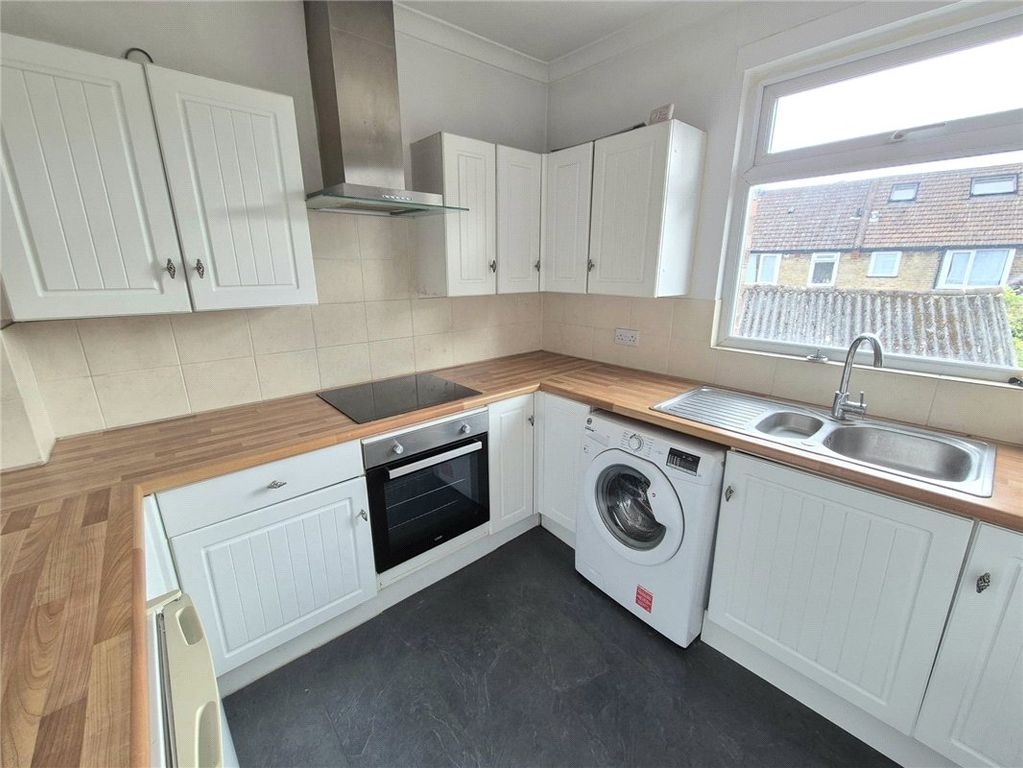 Property photo 2 of 15 Picture No. 01