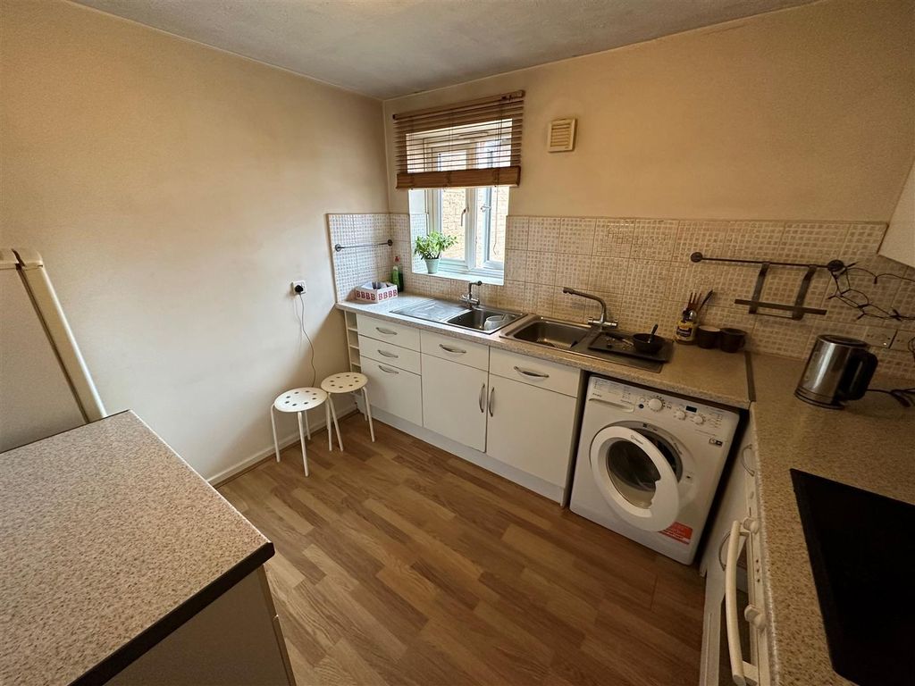 Property photo 3 of 6 2.Jpg