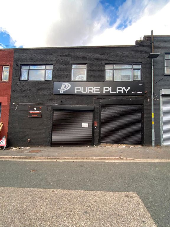 Property photo 2 of 12