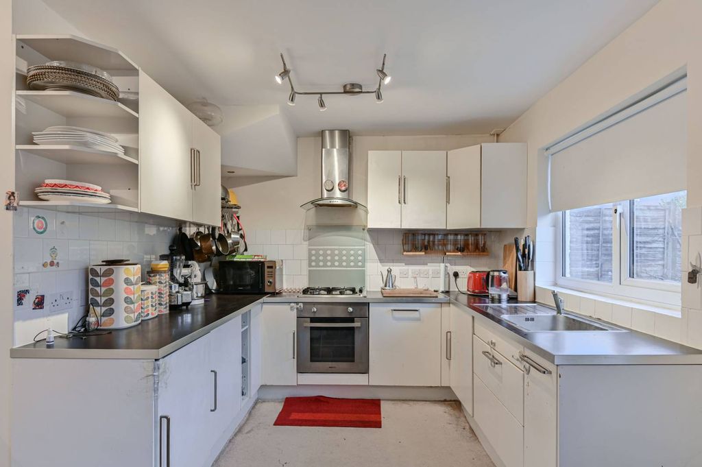 Property photo 3 of 15