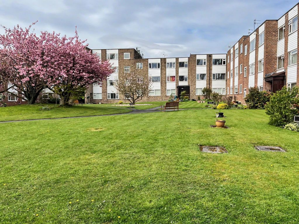 Property photo 1 of 14