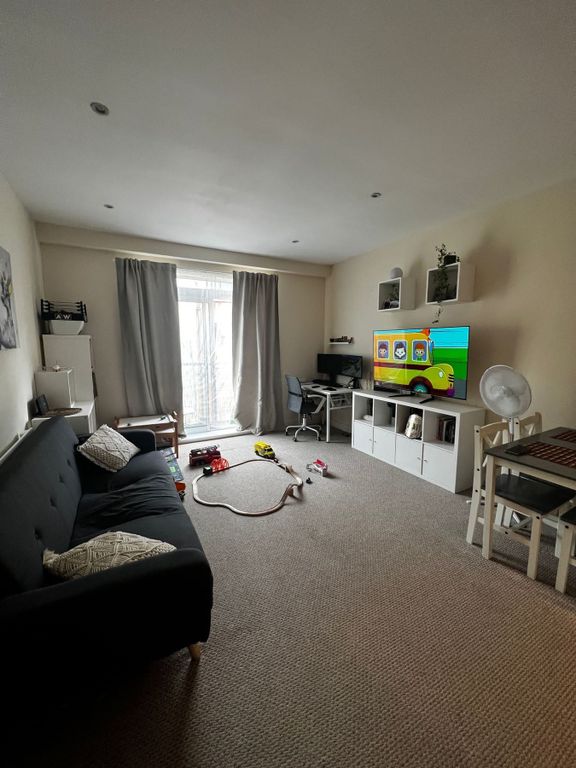 Property photo 2 of 7