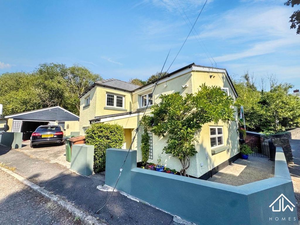 Property photo 1 of 20 Ext 1