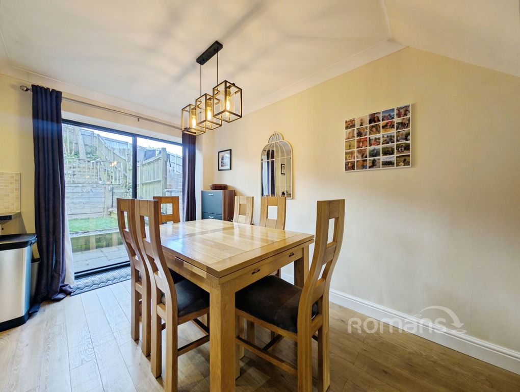 Property photo 3 of 14 Pbox-Img.Jpg