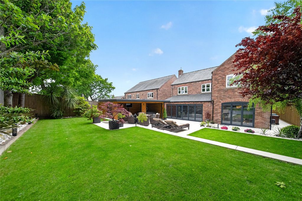 Property photo 1 of 21 Rear External