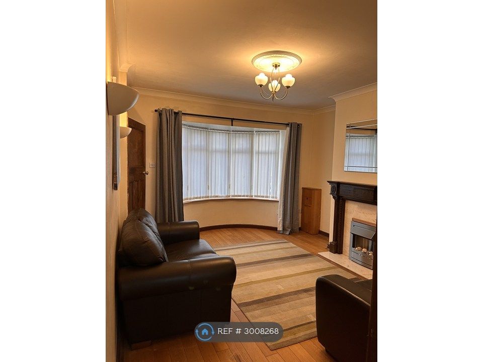 Property photo 3 of 26 Living Room