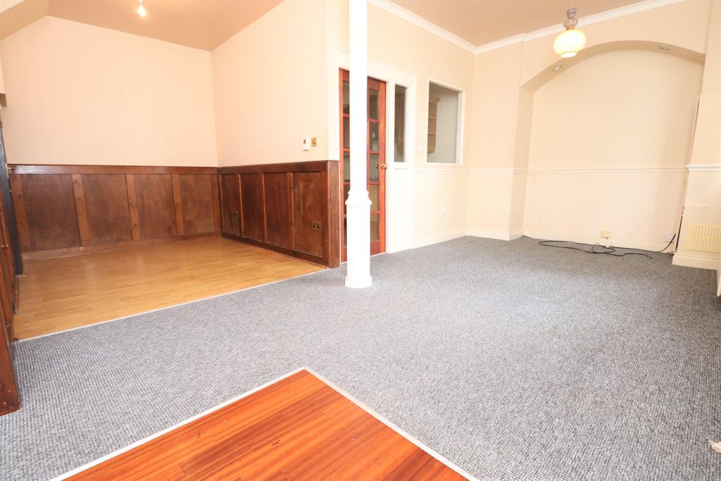 Property photo 3 of 8 0 General