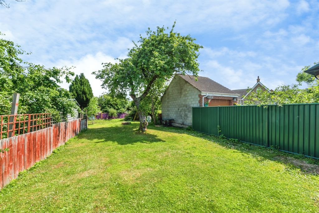 Property photo 3 of 17