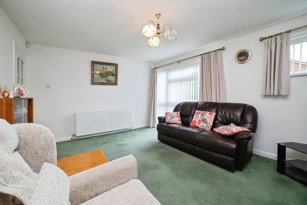 Property photo 2 of 20 Pbox-Img.Jpg