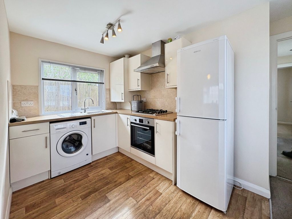 Property photo 3 of 12 4975934