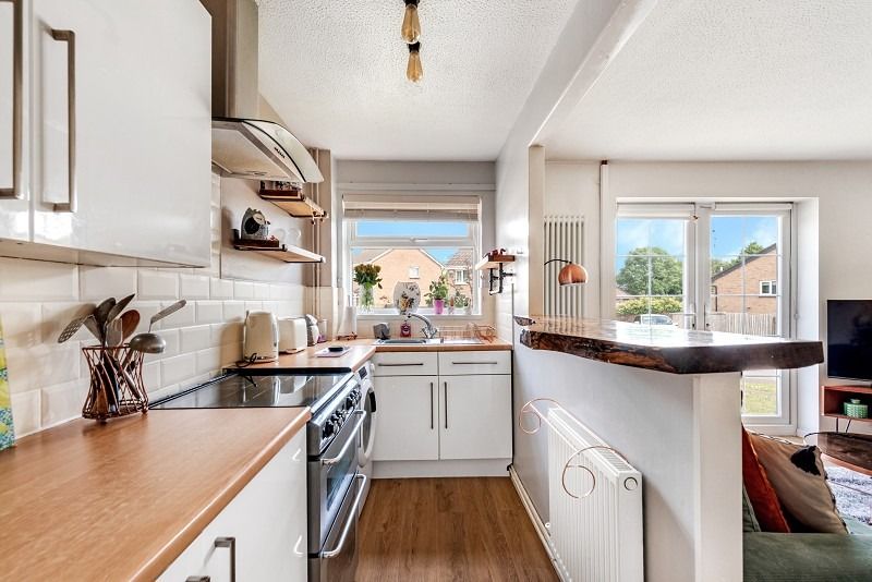Property photo 3 of 16 4362892