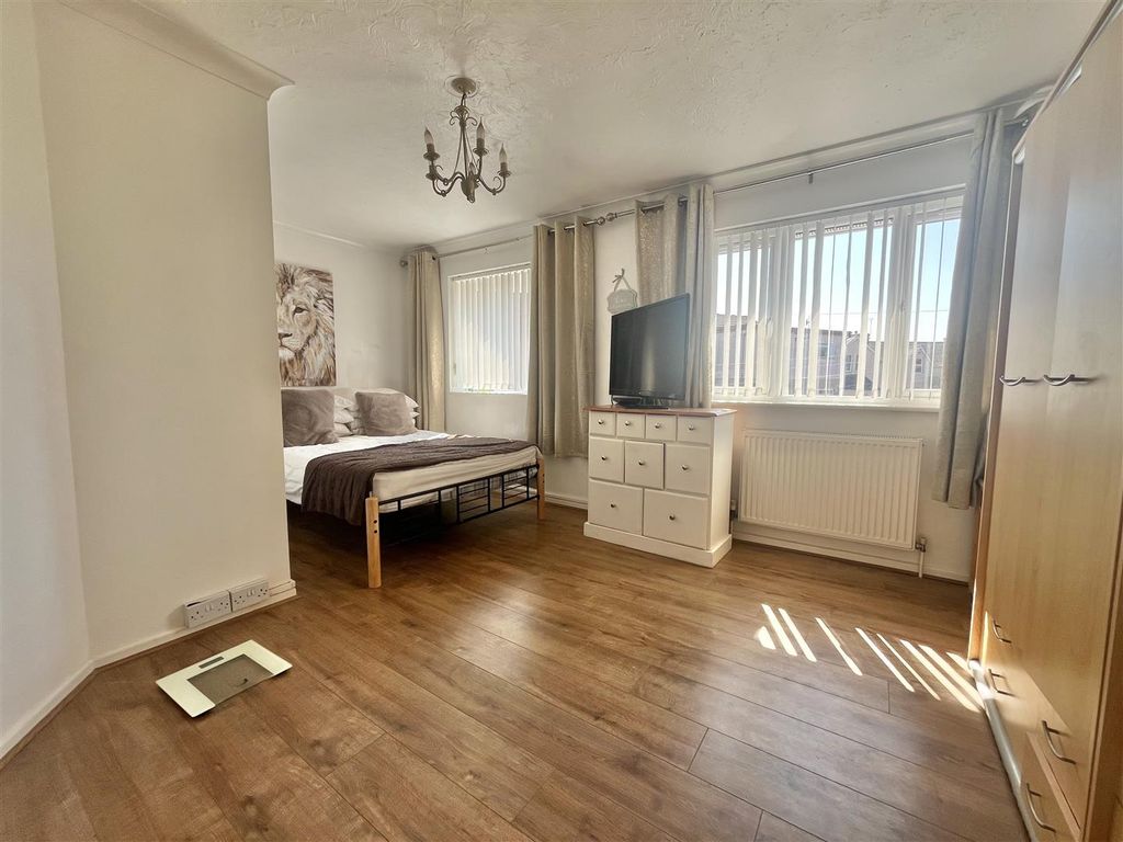 Property photo 3 of 16 Bedroom One