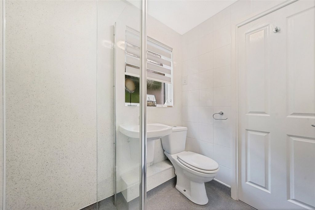Additional image 15 of 1 bed bungalow for saleArns Grove, Alloa, Clackmannanshire FK10