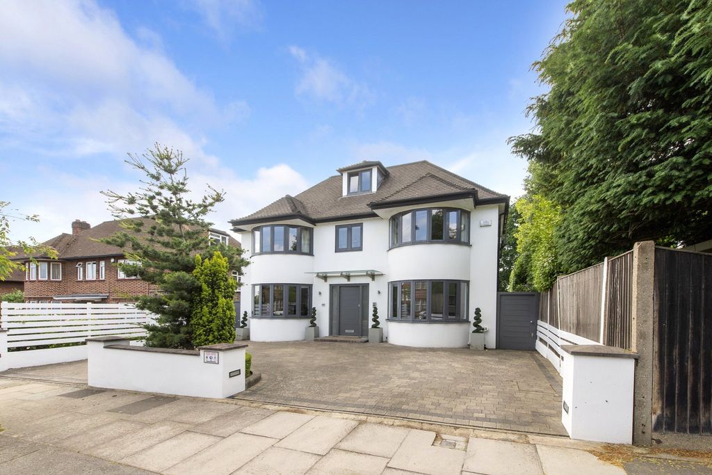 Property photo 1 of 18 Picture No. 30