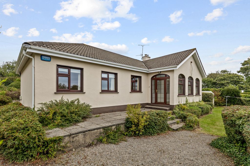 Property photo 1 of 29