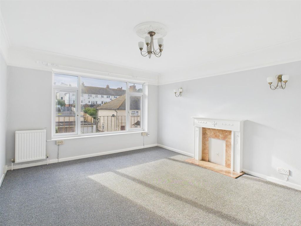 Property photo 2 of 7 Cam02534G0-Pr0587-Still003.Jpg