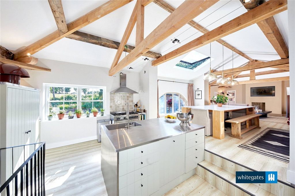 Property photo 1 of 22 Picture No. 18