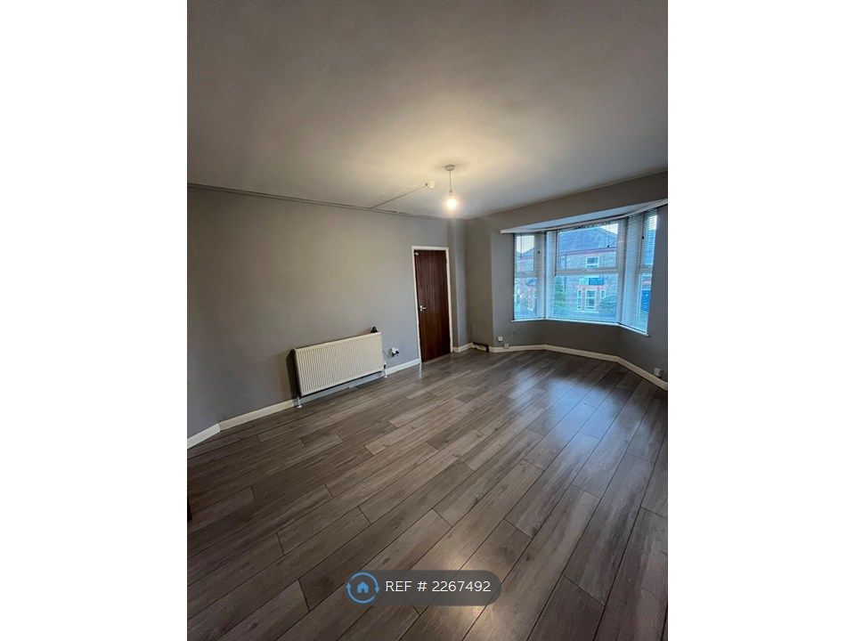 Property photo 2 of 10 Lounge