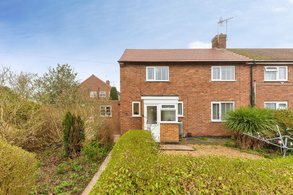 Property photo 2 of 12