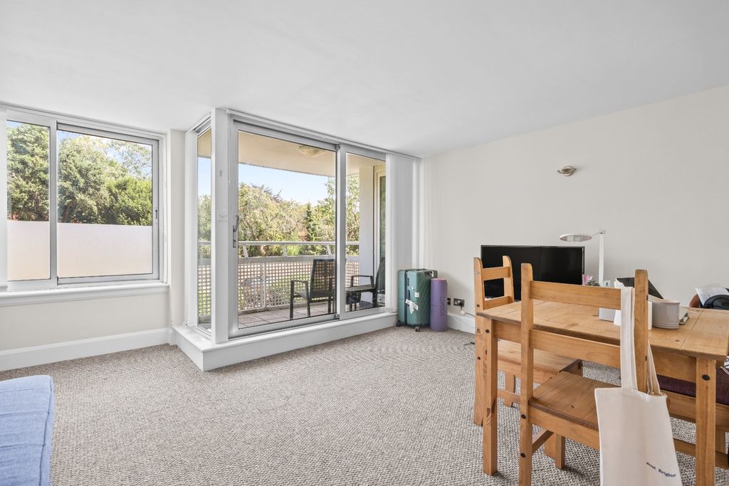 Property photo 3 of 22 4397765