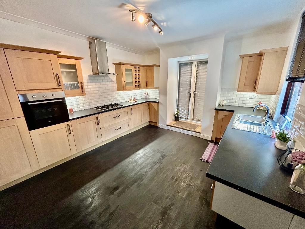 Property photo 3 of 15 Kitchen/Diner