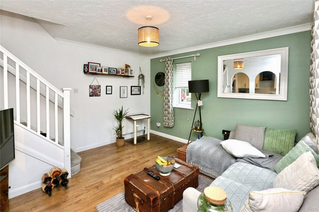 Property photo 2 of 15 Picture No. 10