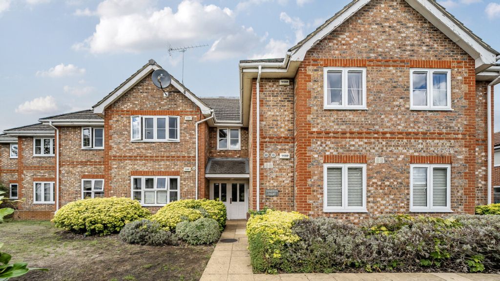 Property photo 1 of 17