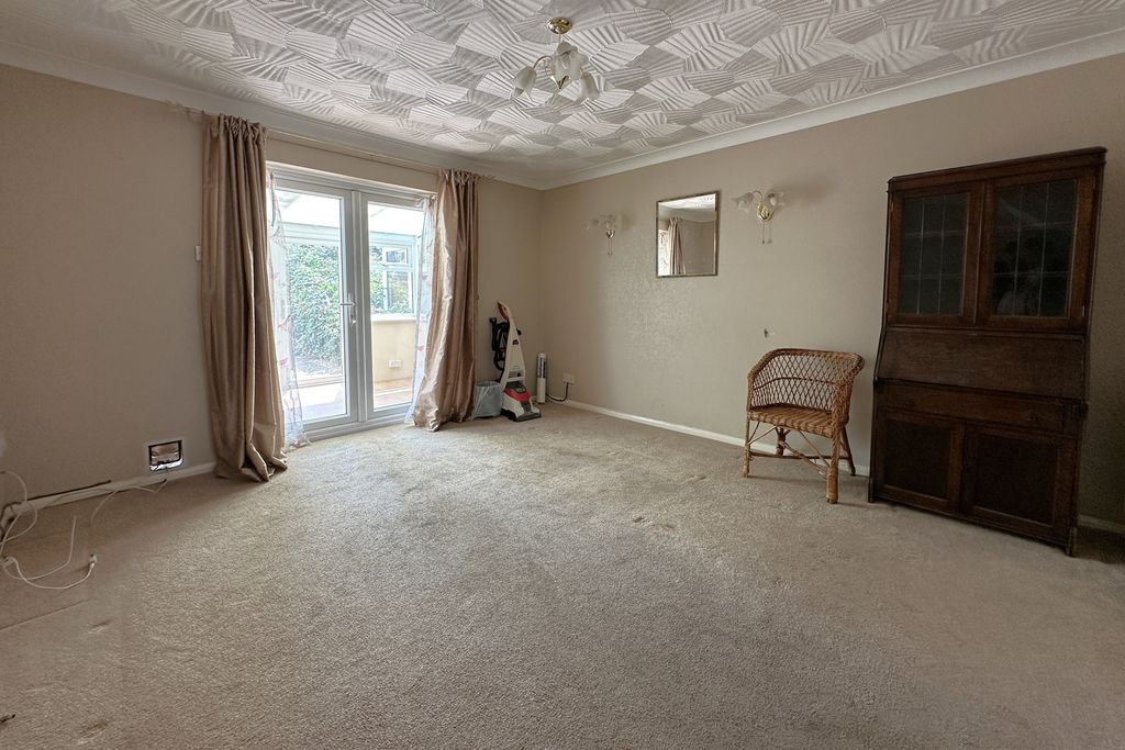 Property photo 3 of 12 Photo 3