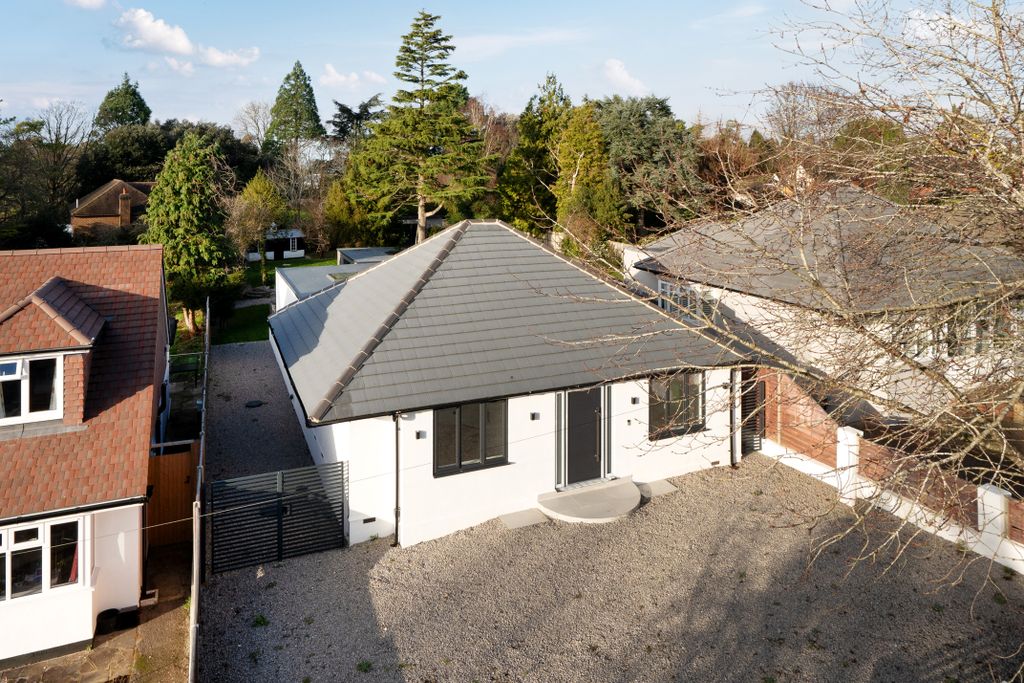 Property photo 1 of 24