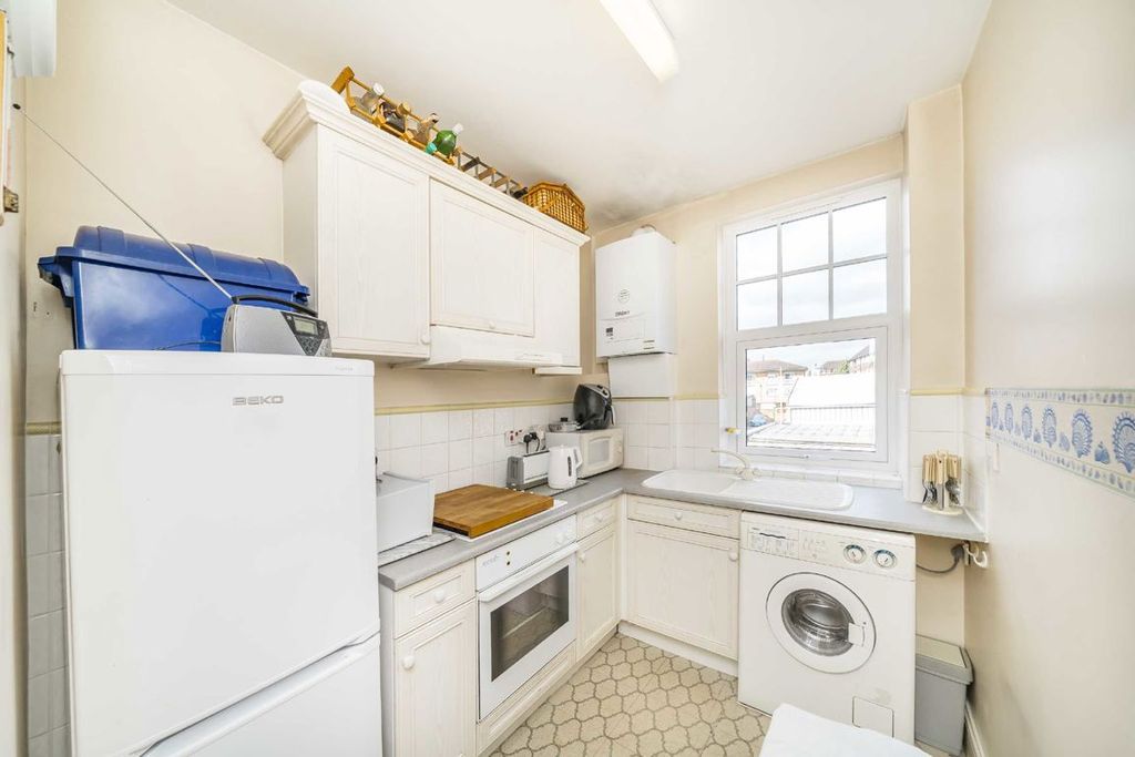 Property photo 3 of 4