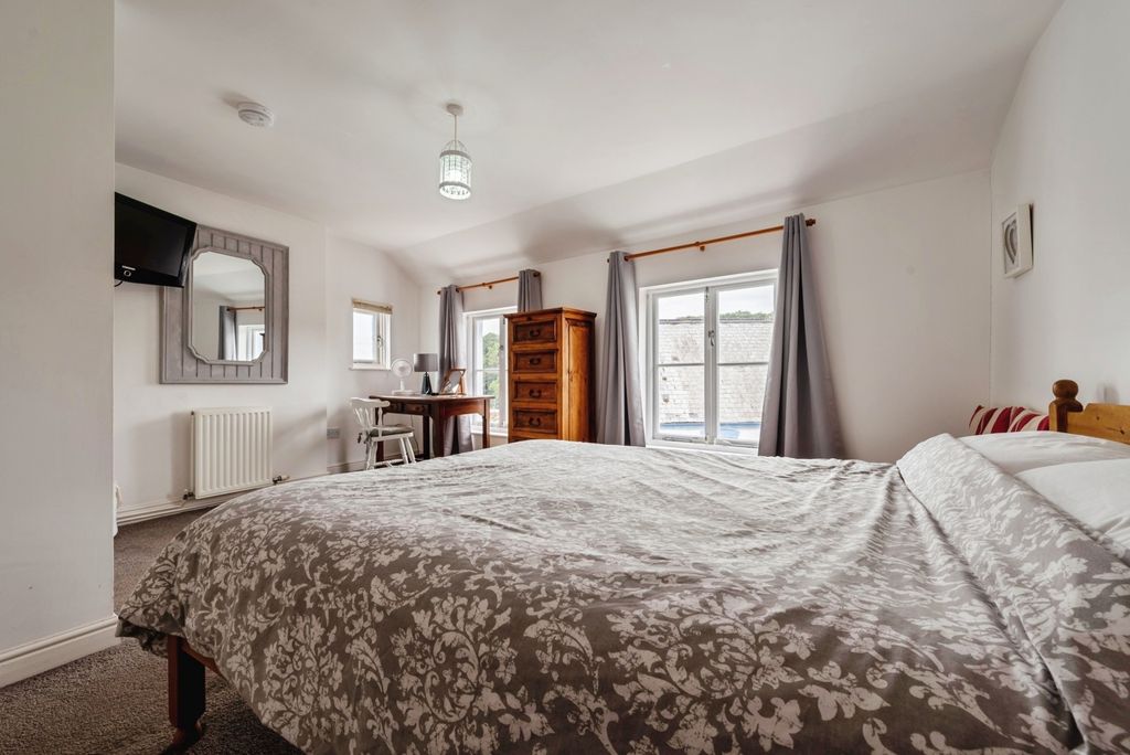 Additional image 11 of 3 bed terraced house for saleCross Street, Padstow, Cornwall PL28