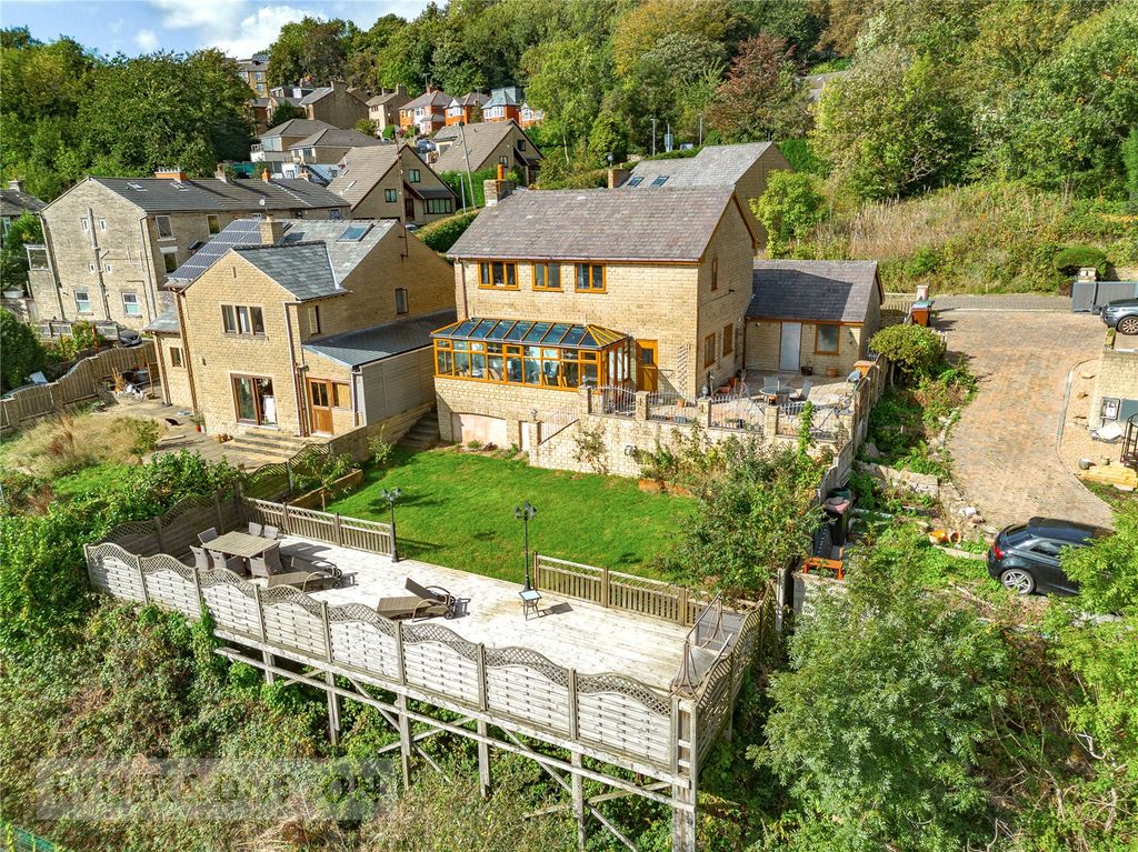 Property photo 1 of 24 External