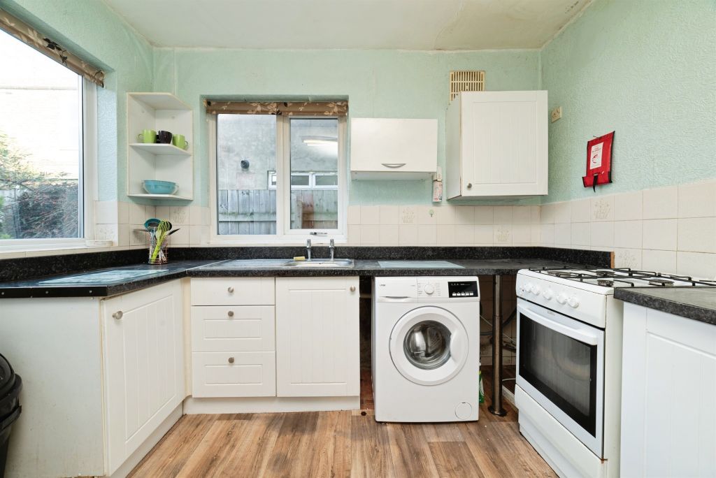 Property photo 2 of 17