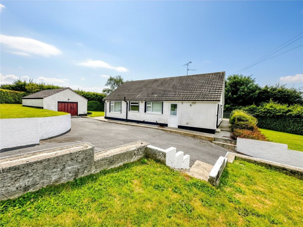 Property photo 1 of 31 Picture No. 93