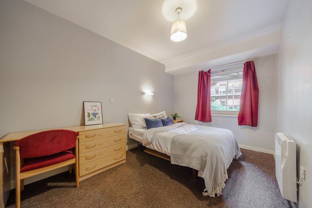 Property photo 3 of 8 Photo 2