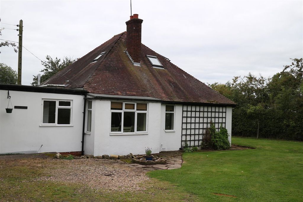 Property photo 2 of 16