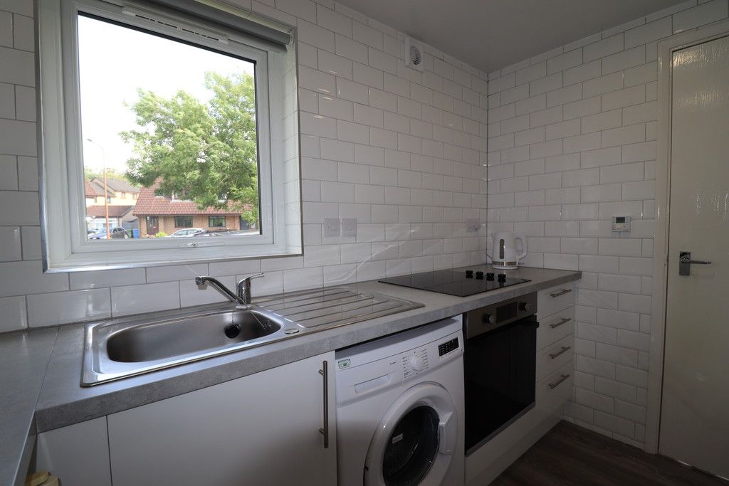 Property photo 3 of 10 Img_3434