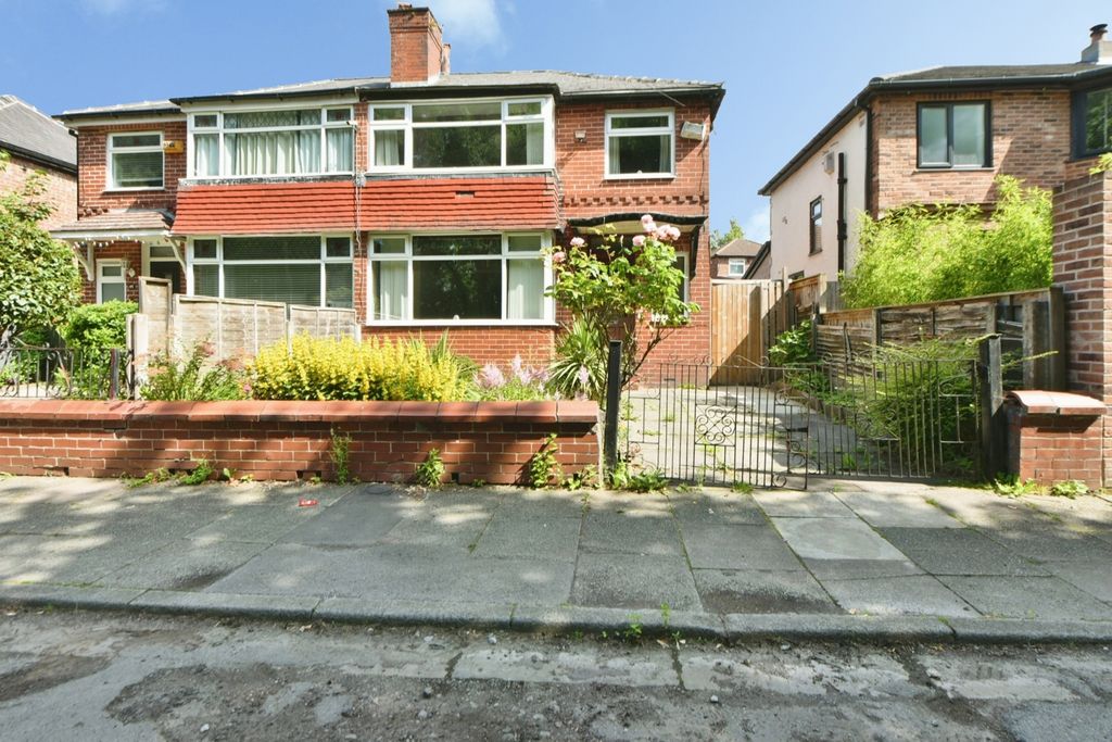 Property photo 1 of 18 Front
