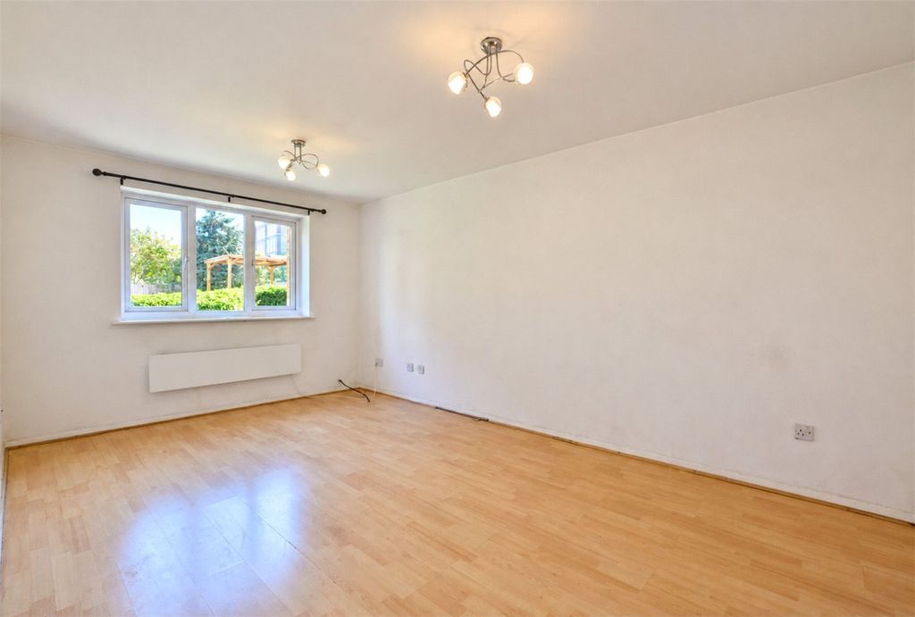 Property photo 1 of 9 Picture No. 02