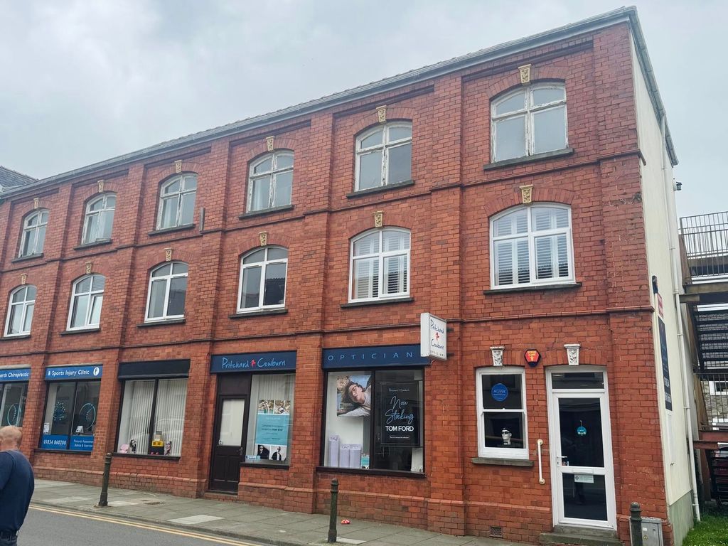 Property photo 1 of 8